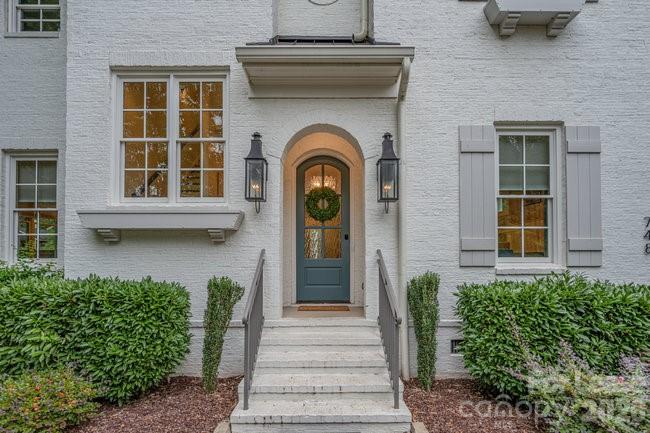 748 Ellsworth Road