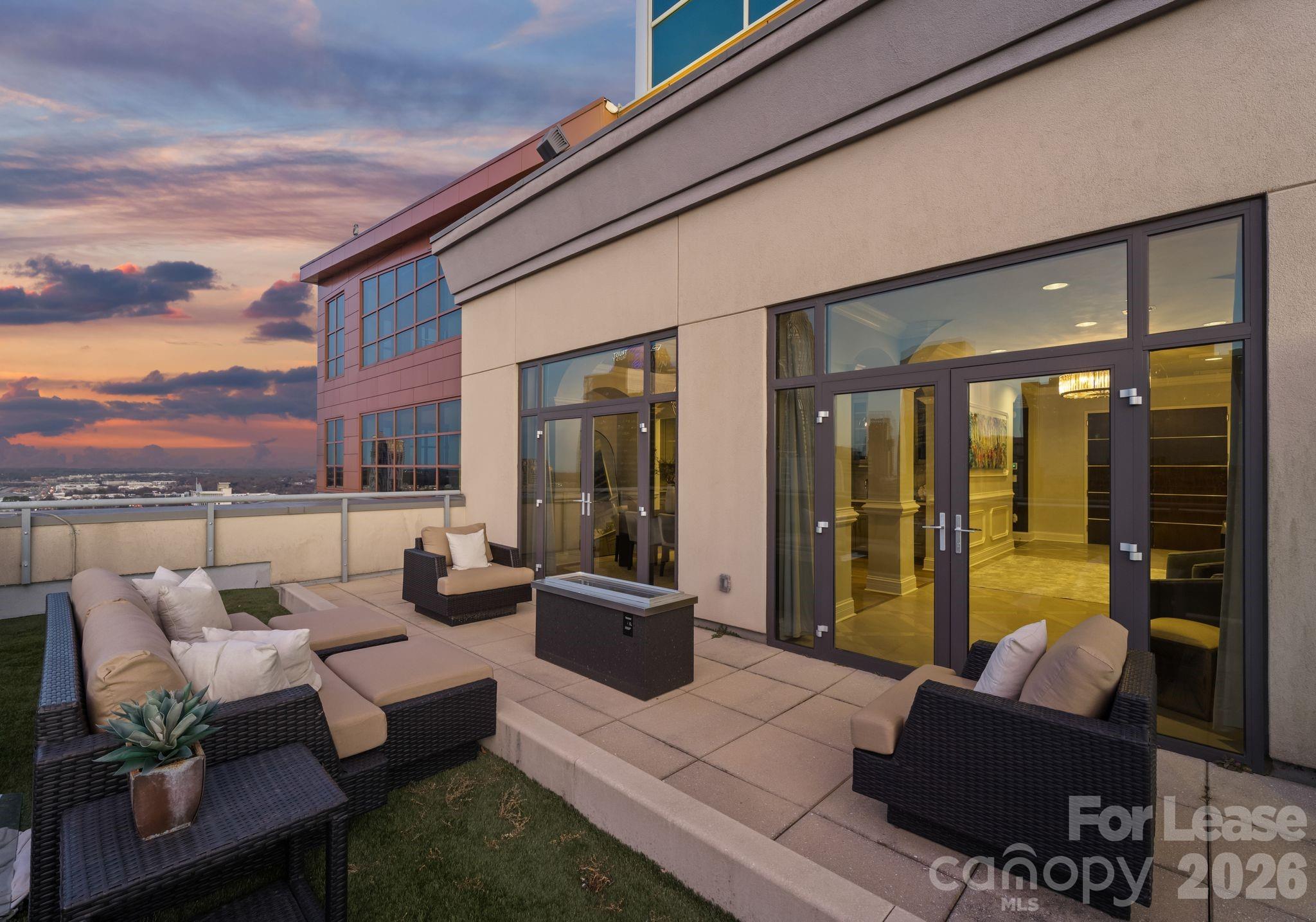 222 S Caldwell Street Unit: 2203