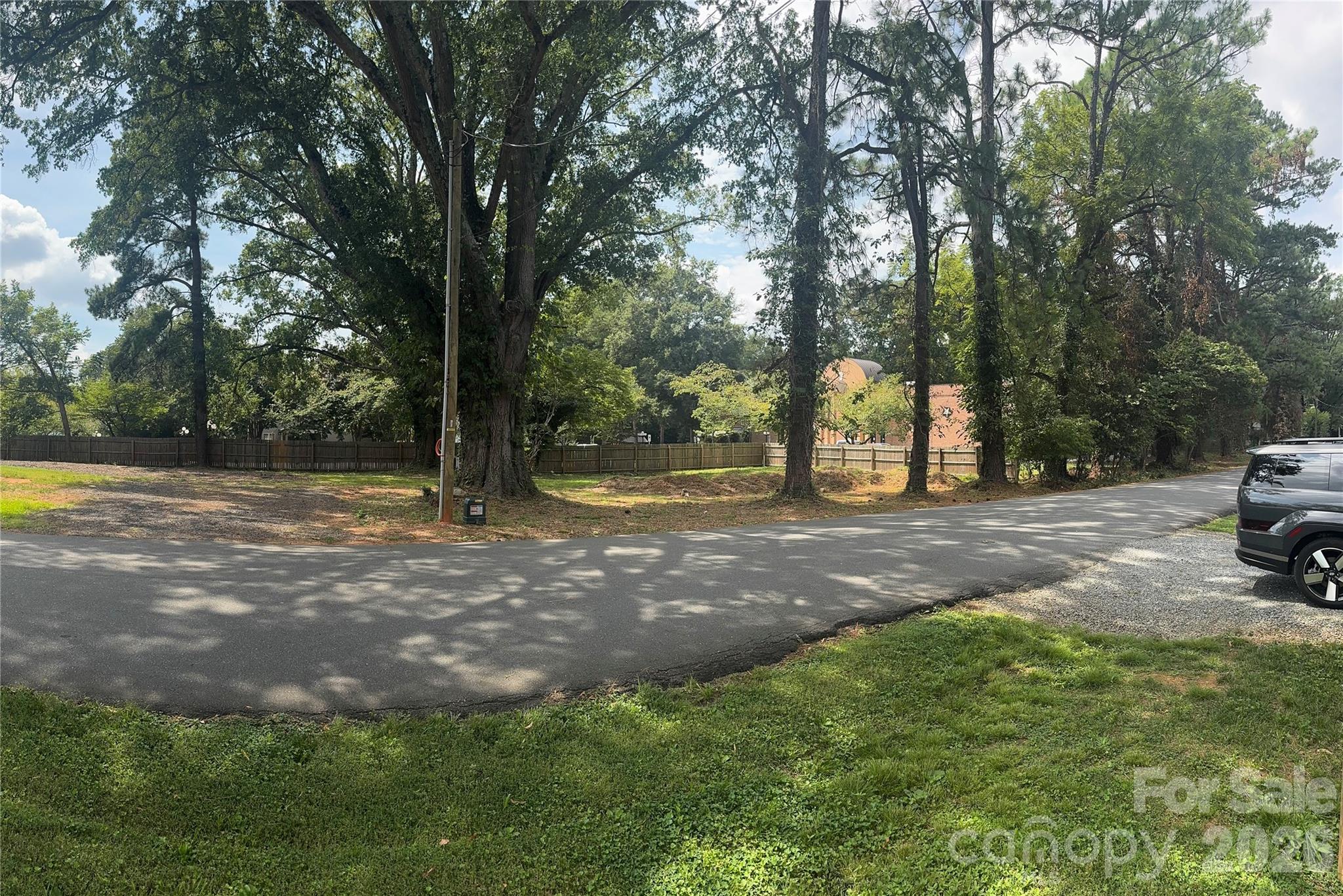 4420/4424 Castleton Road