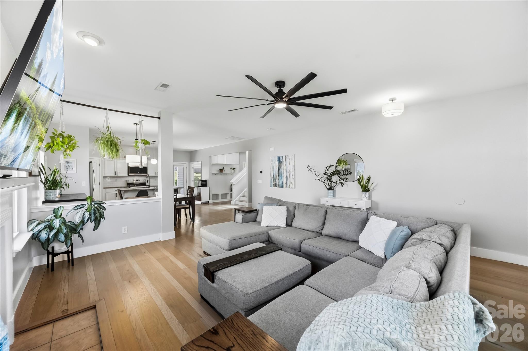 1633 Natalie Lane
