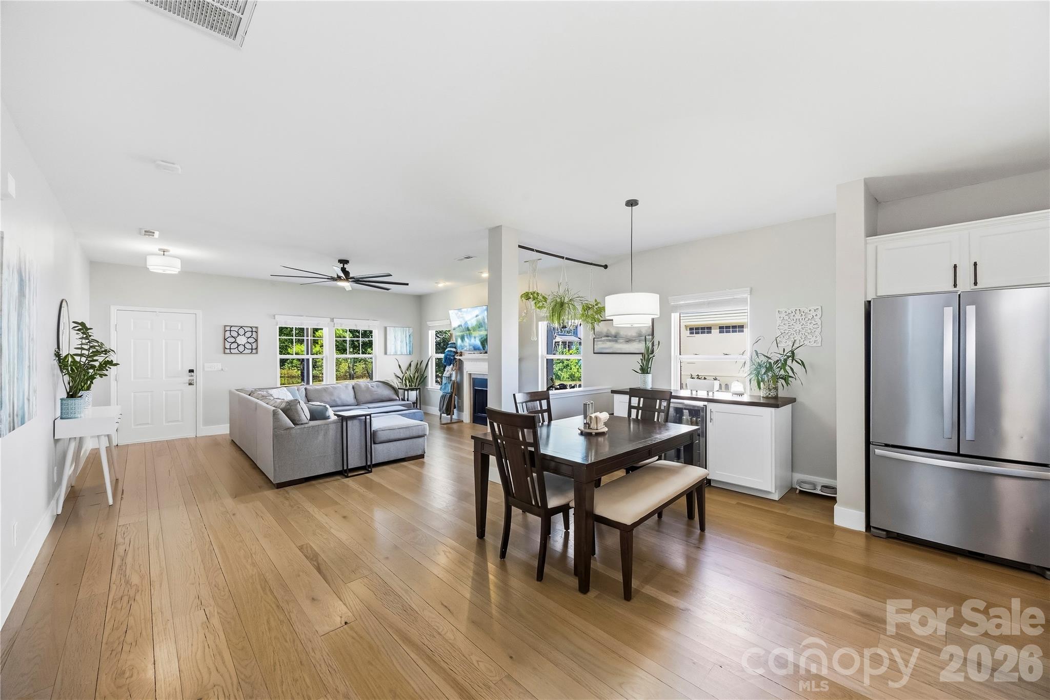 1633 Natalie Lane