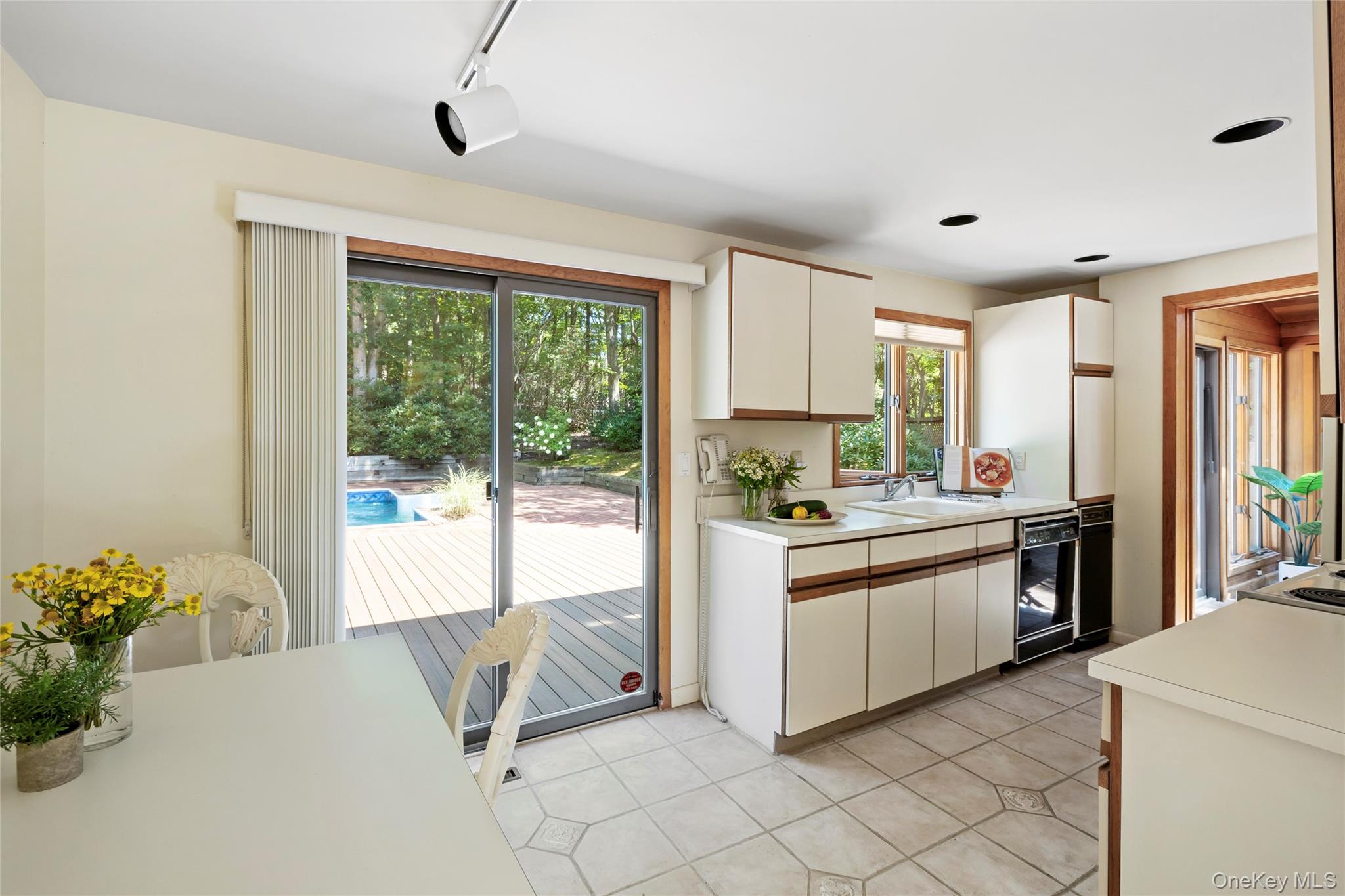 69 Glenview Drive
