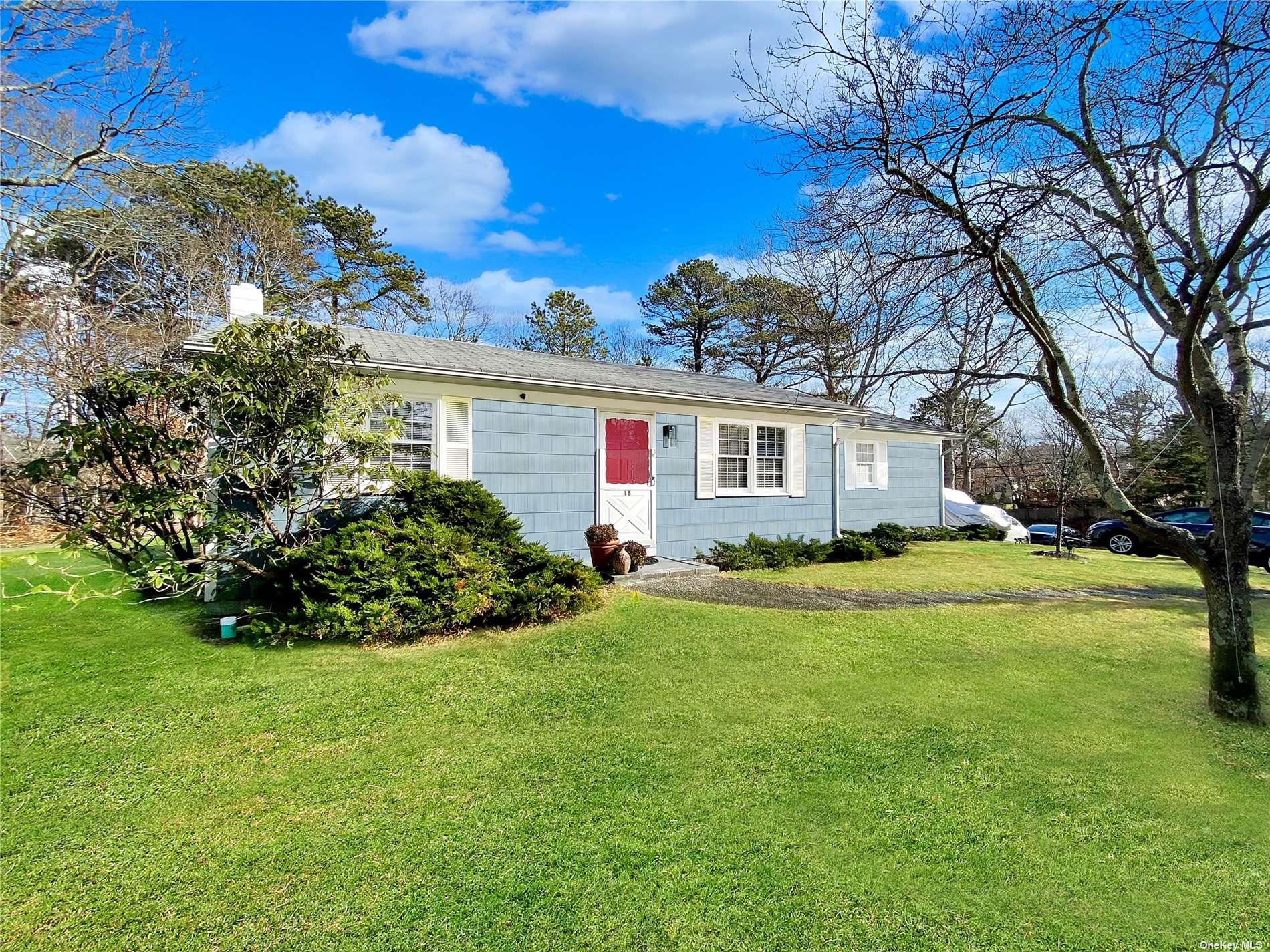 18 Old Riverhead Road
