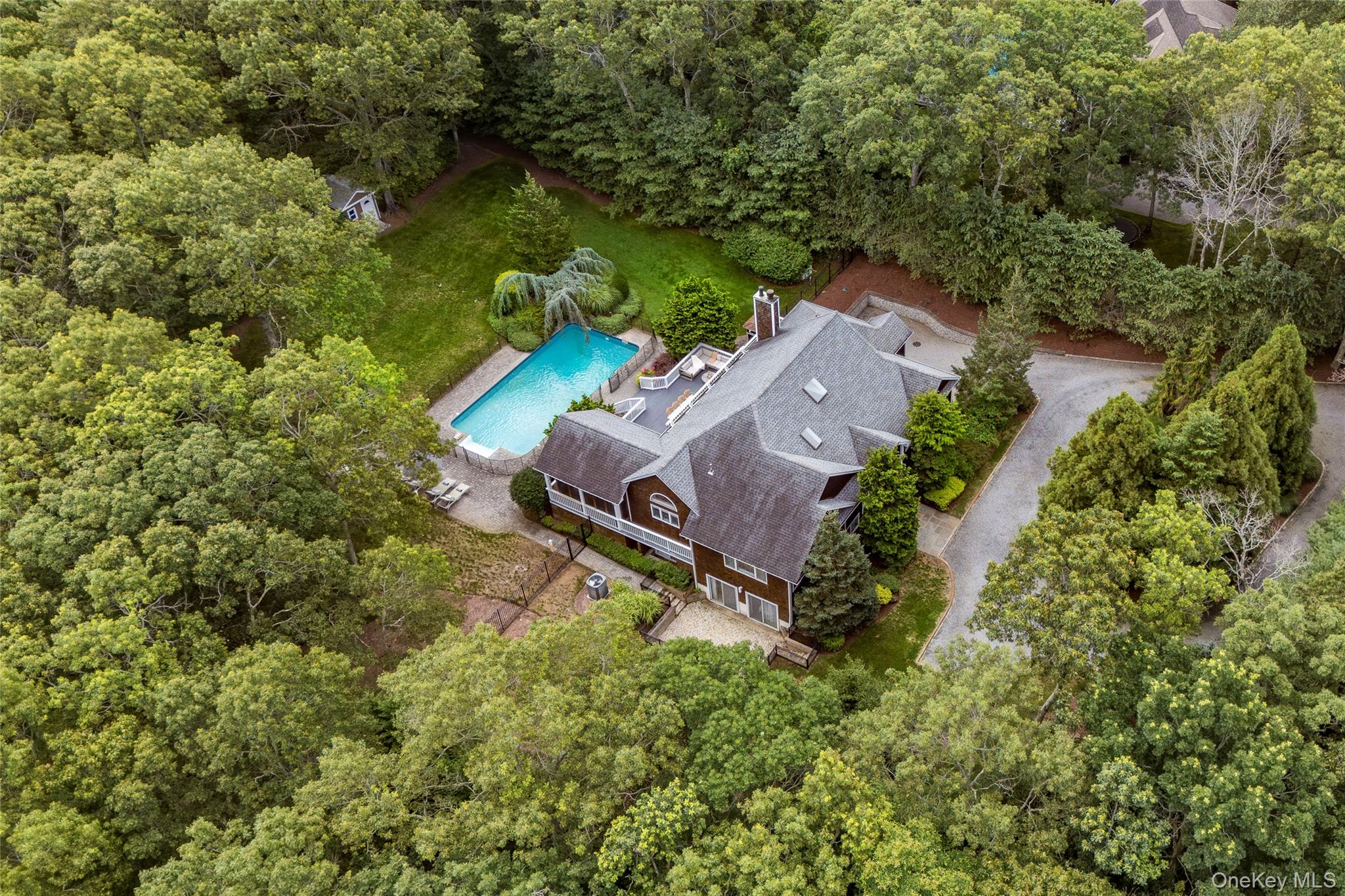 48 Douglas Court