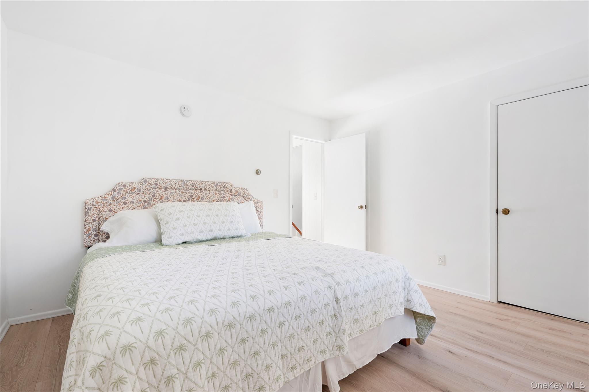 16 Peconic Road