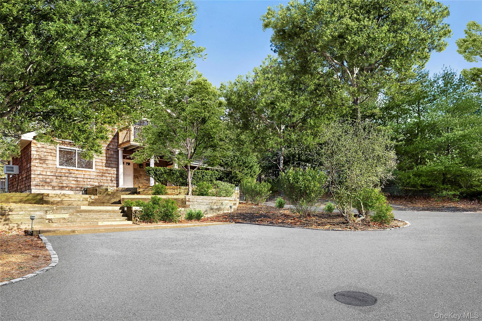 16 Peconic Road