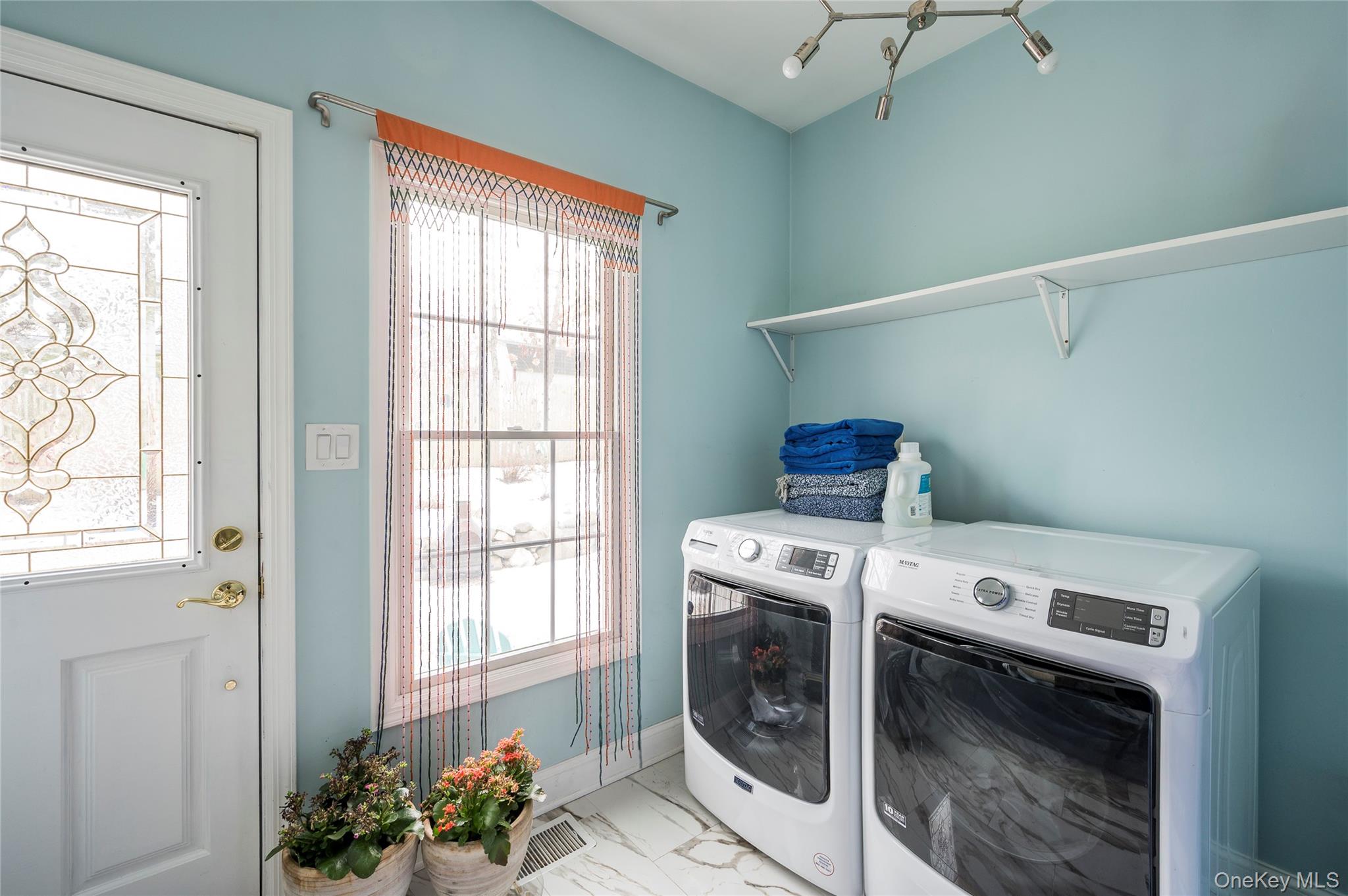 87 Washington Heights Avenue