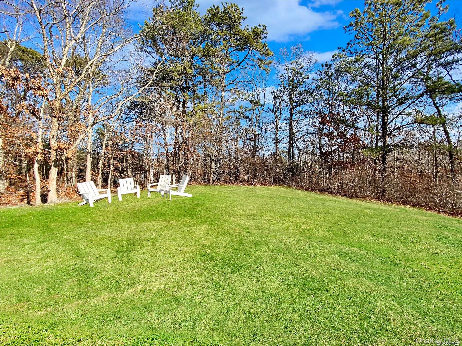 18 Old Riverhead Road