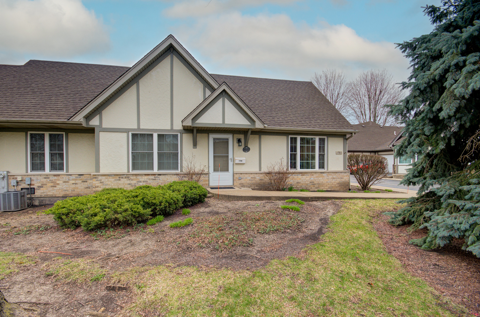 1780 Willow Circle Drive