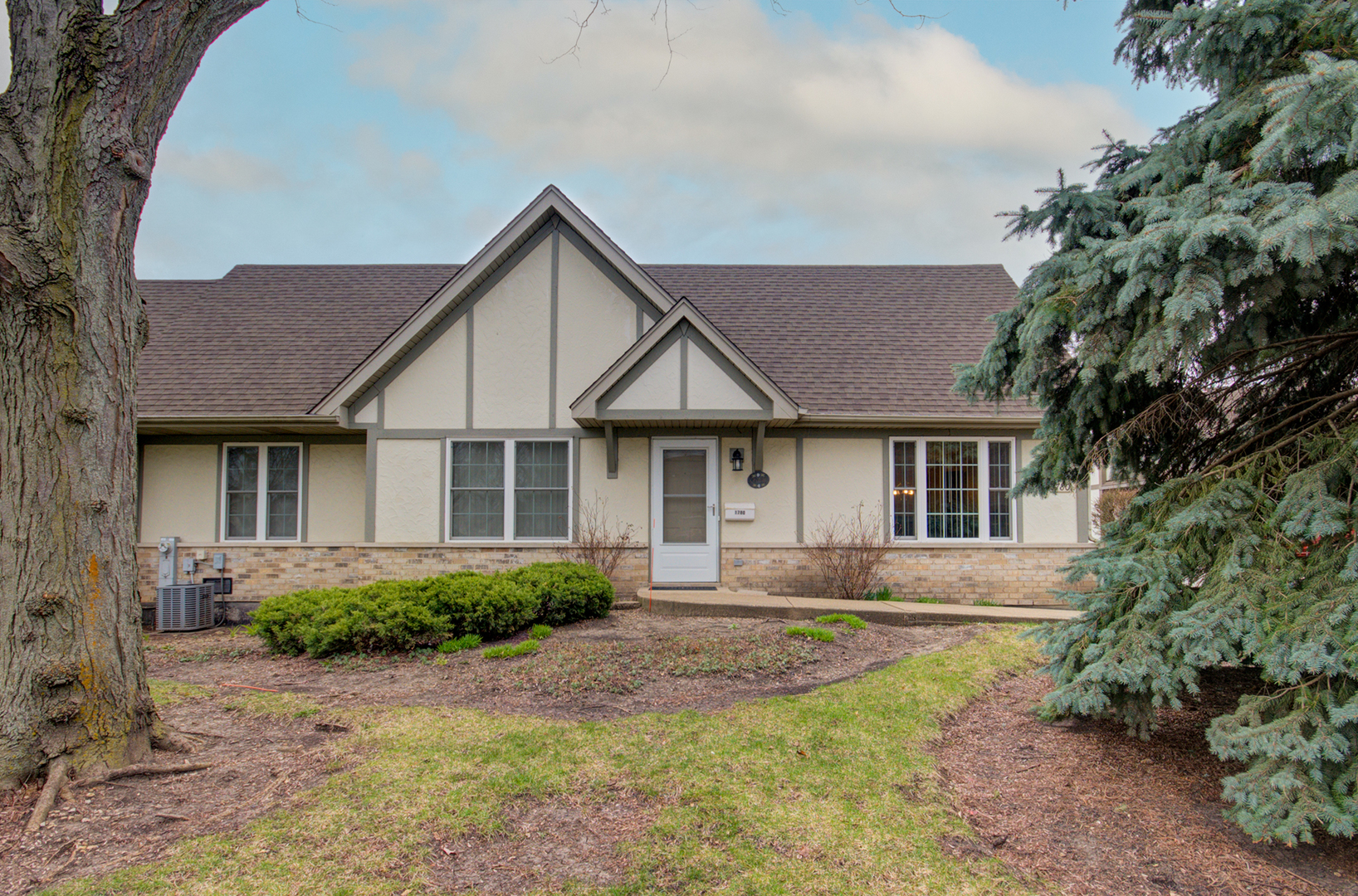 1780 Willow Circle Drive