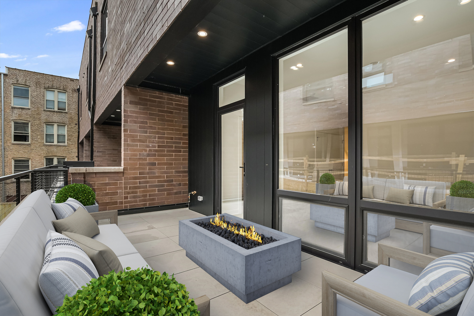 1333 E Madison Park