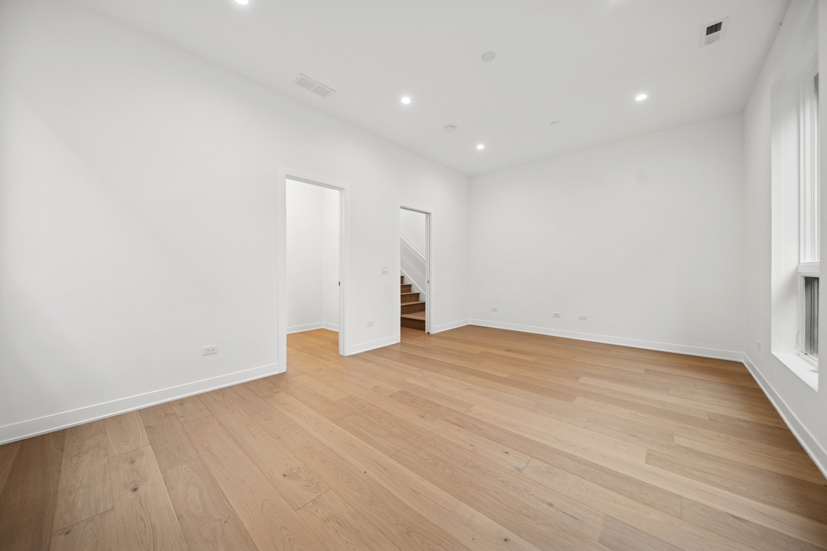1333 E Madison Park