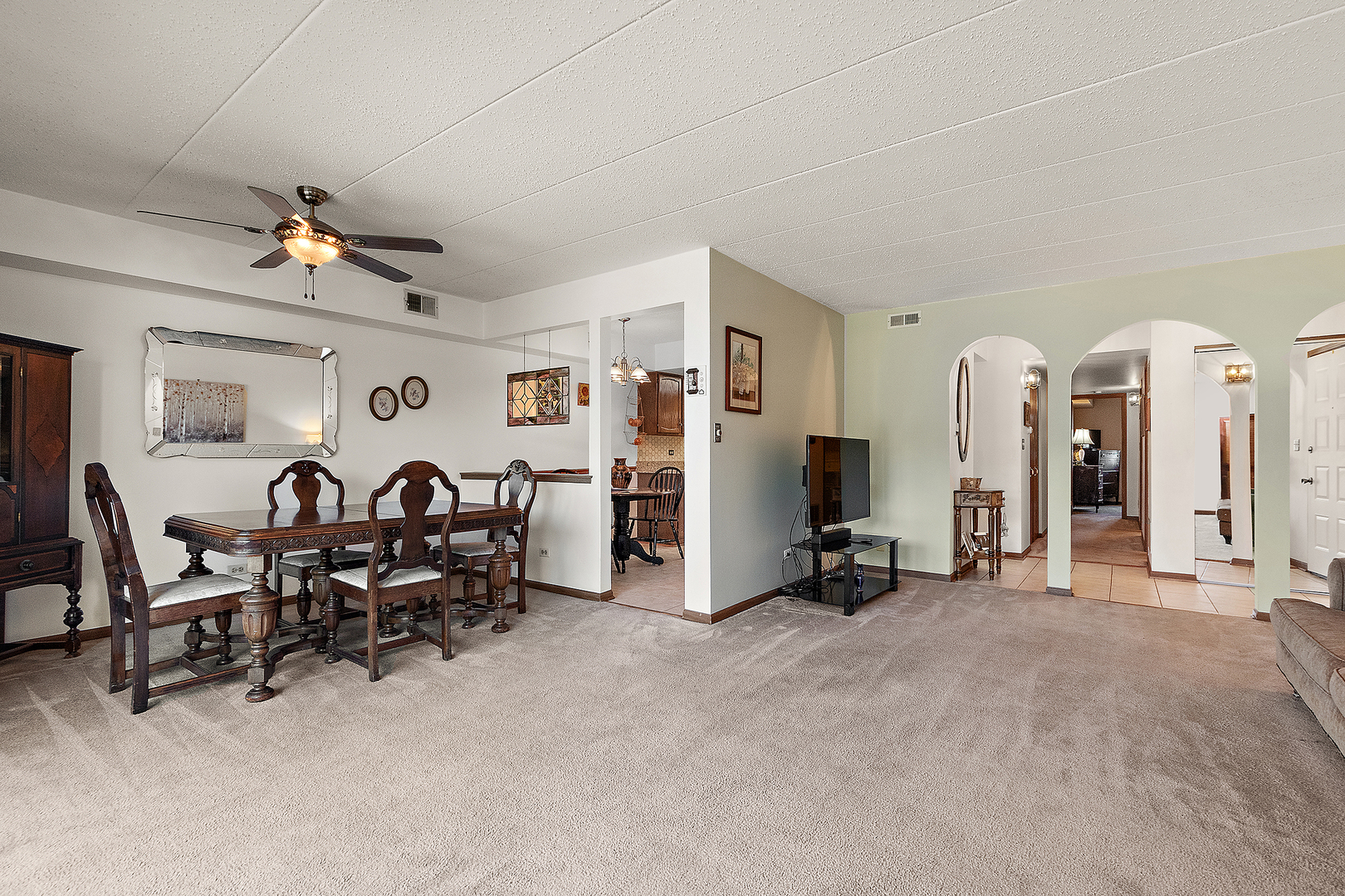 4025 W 93rd Place Unit: 1E