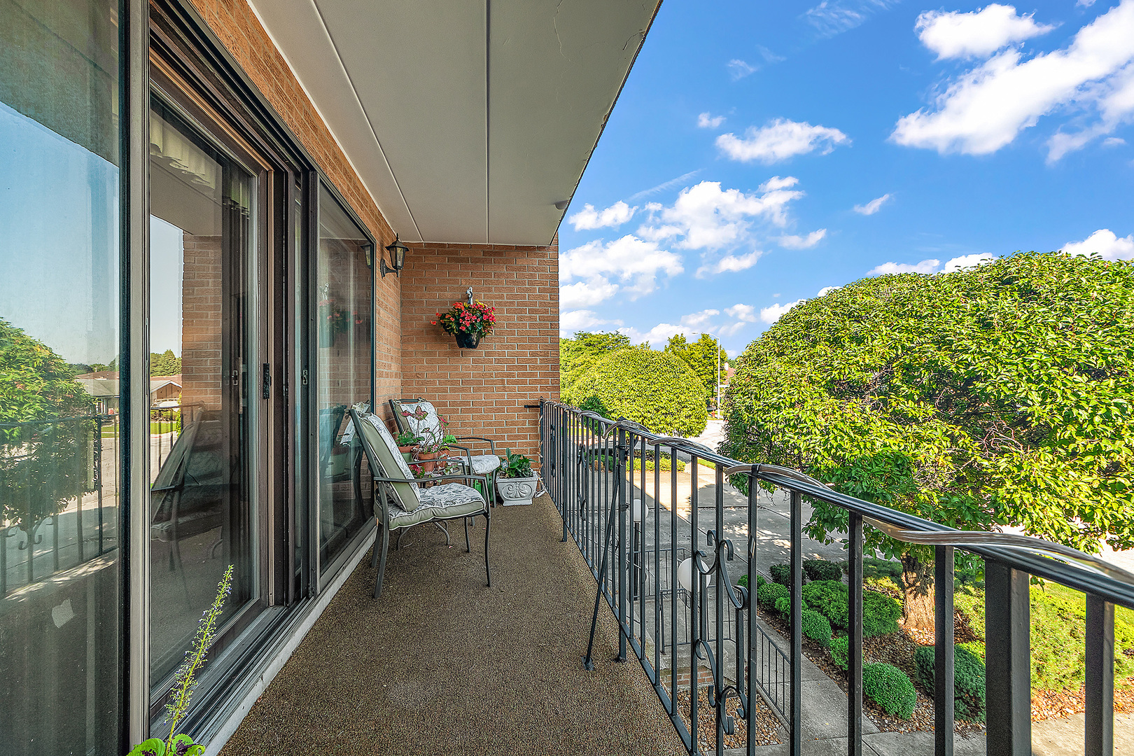 4025 W 93rd Place Unit: 1E