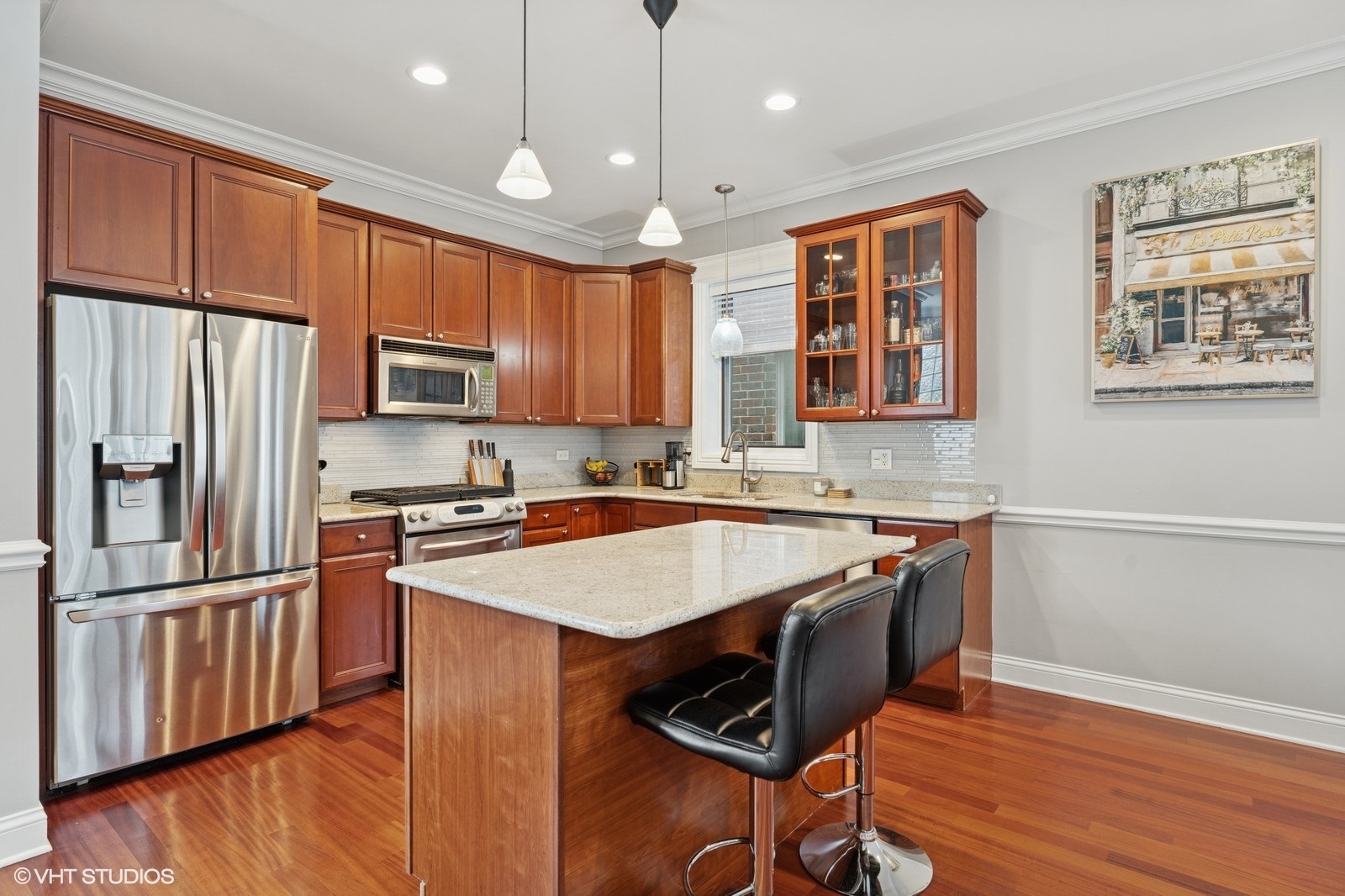 2438 N Clybourn Avenue Unit: 2