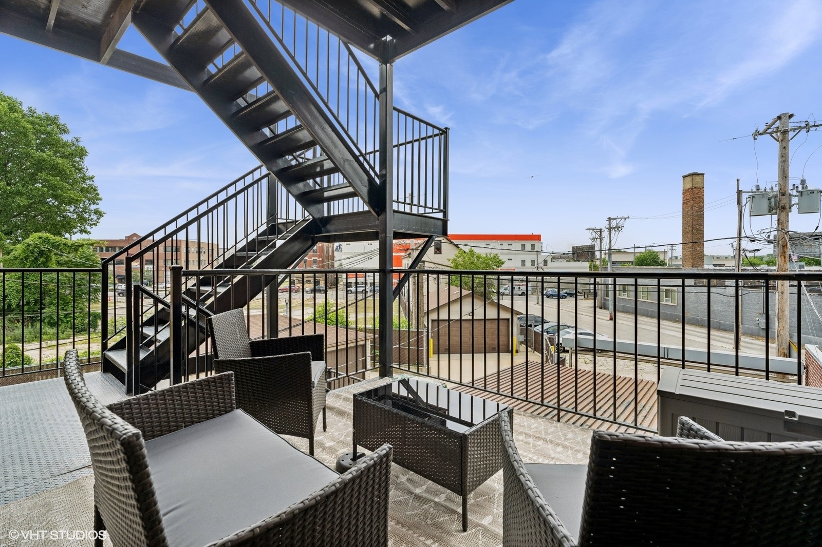2438 N Clybourn Avenue Unit: 2