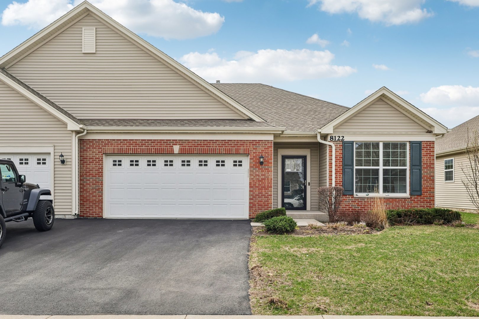8122 Arlington Lane