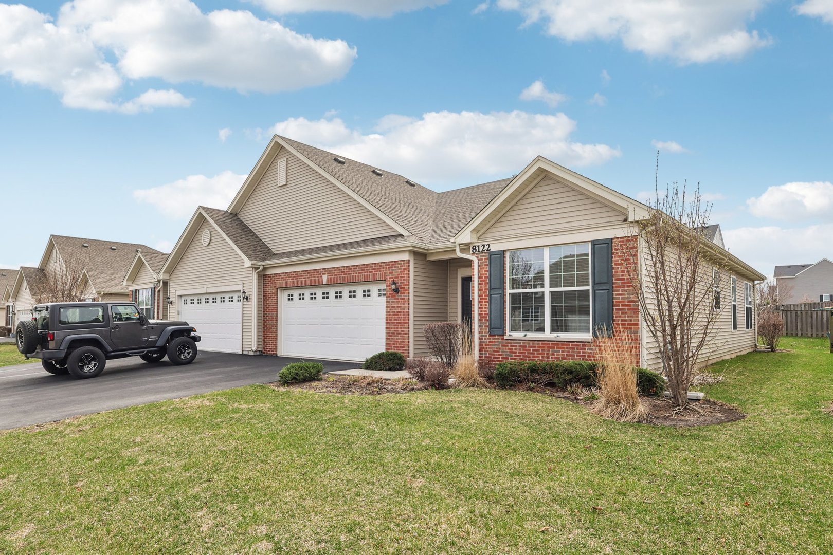 8122 Arlington Lane