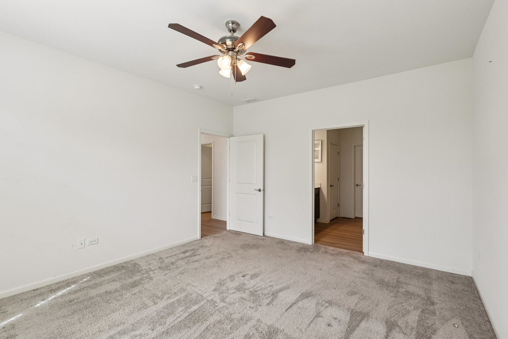 8122 Arlington Lane