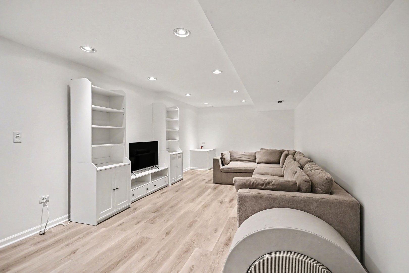 7221 Applegate Court
