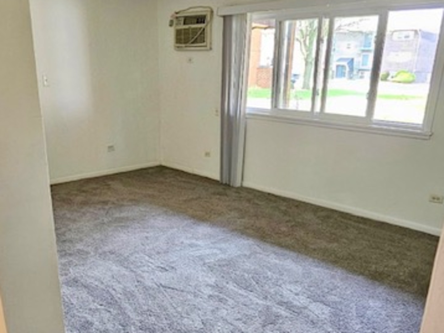 10749 S Harlem Avenue Unit: 1C