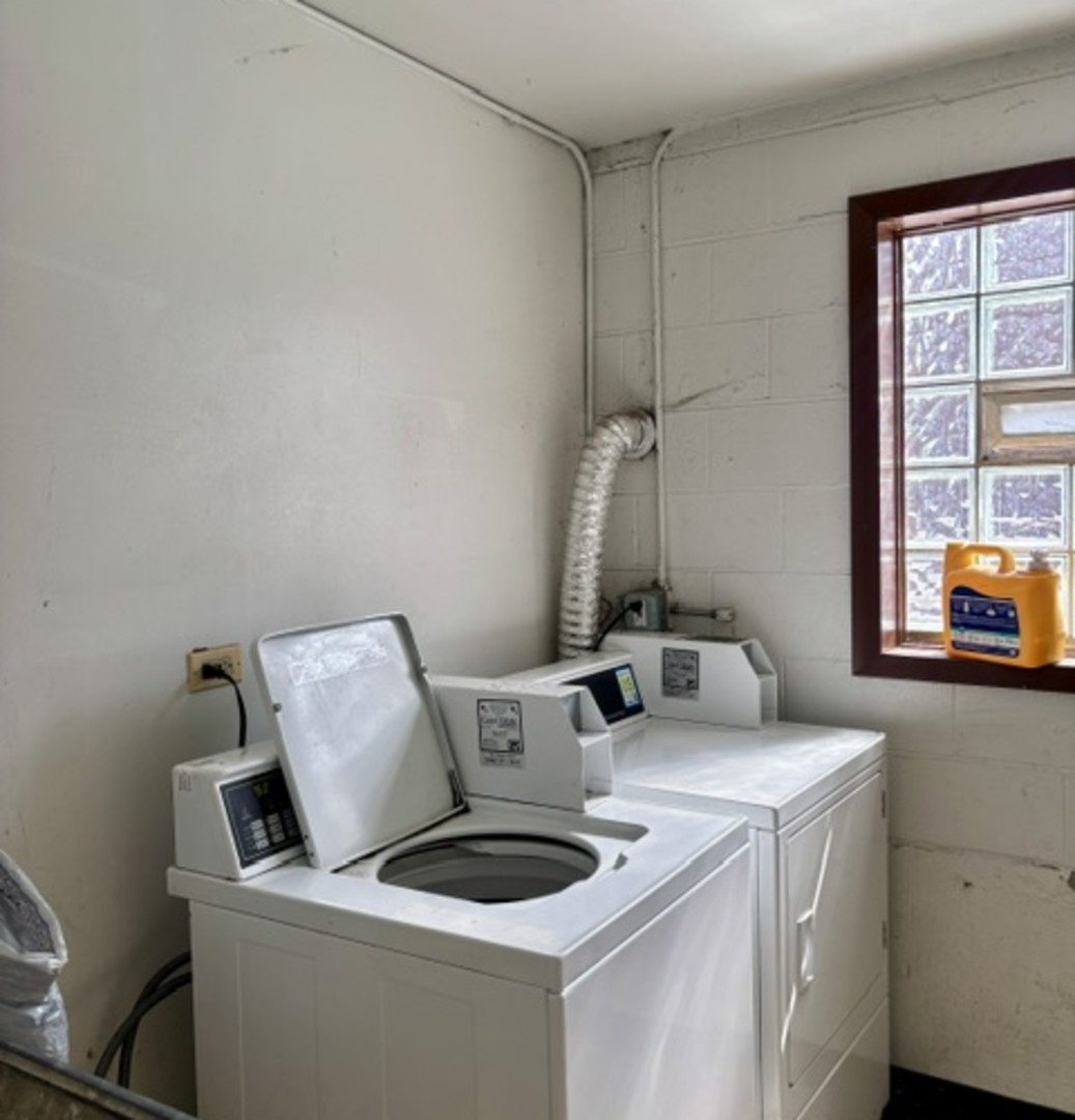 10749 S Harlem Avenue Unit: 1C