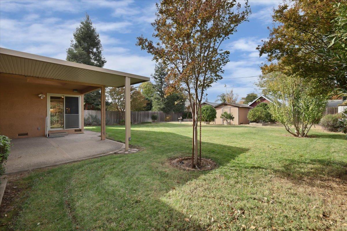 8421 Fernando Way