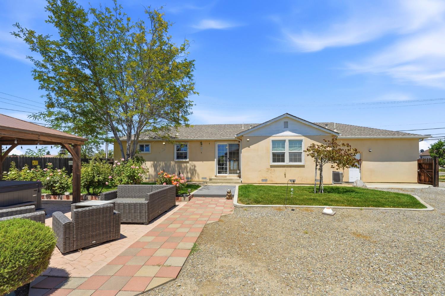 2734 W Byron Road