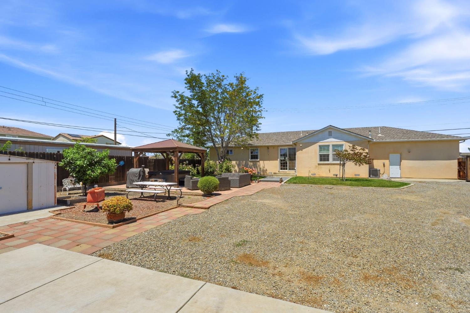 2734 W Byron Road