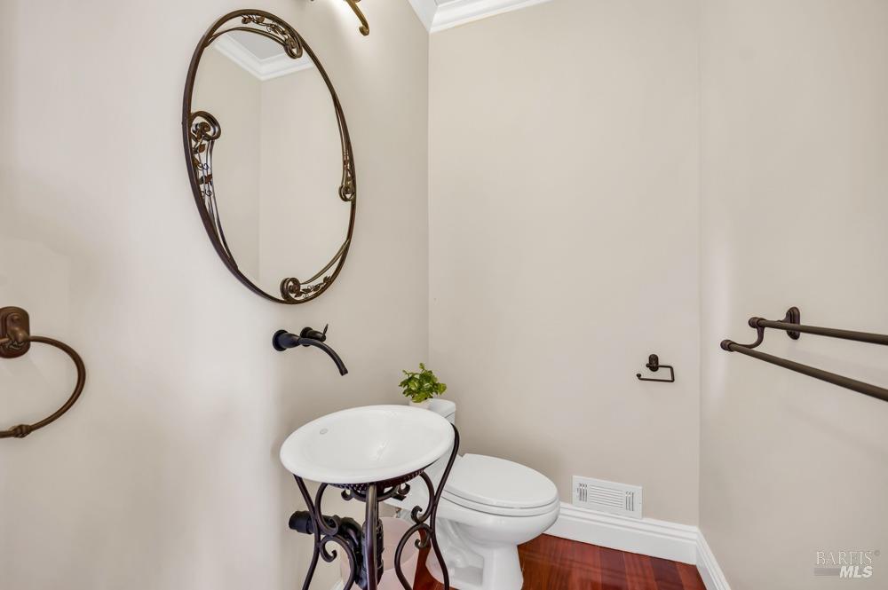 3424 Hidden Valley Lane