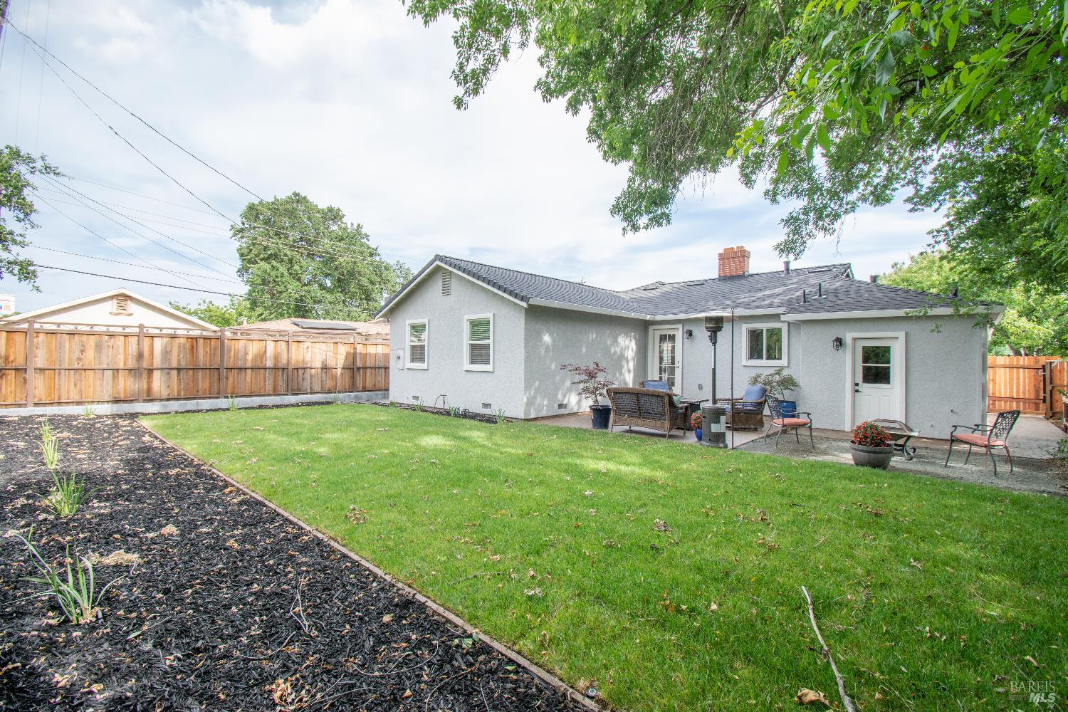 122 Laurel Street