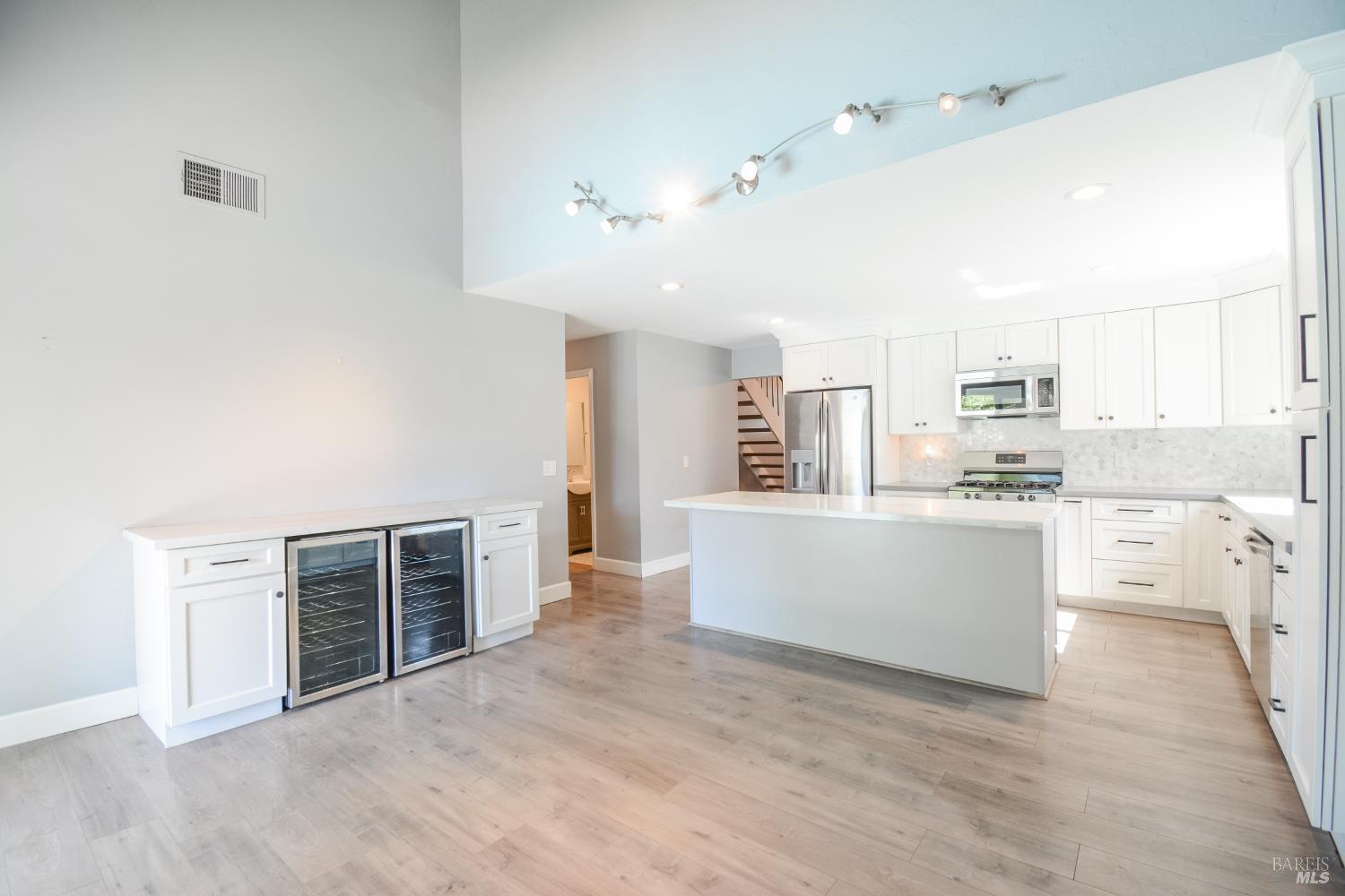 1145 Woodvale Drive