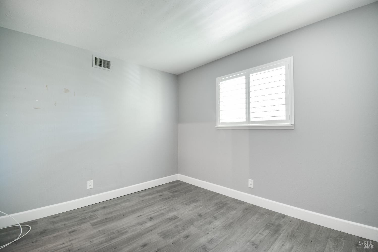 1145 Woodvale Drive