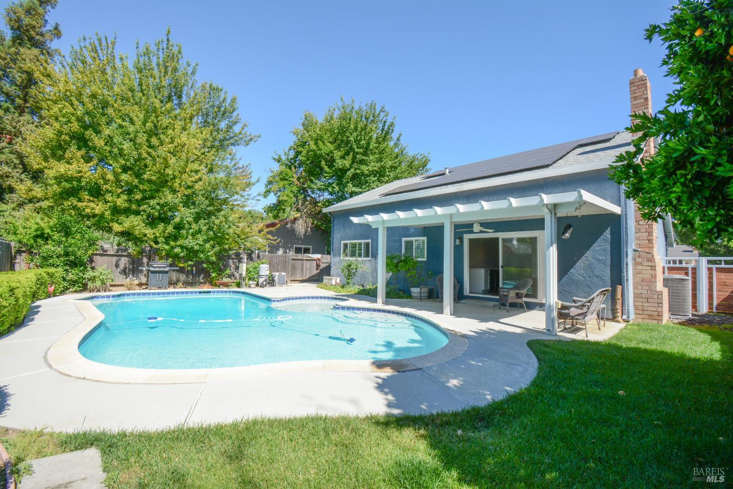 1145 Woodvale Drive