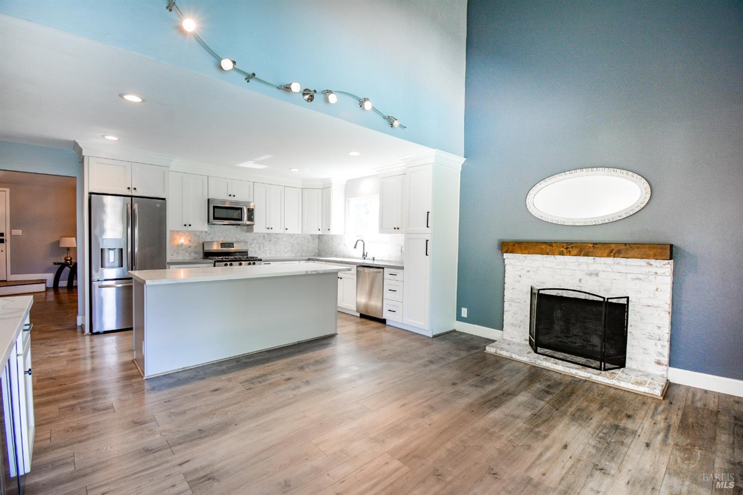 1145 Woodvale Drive