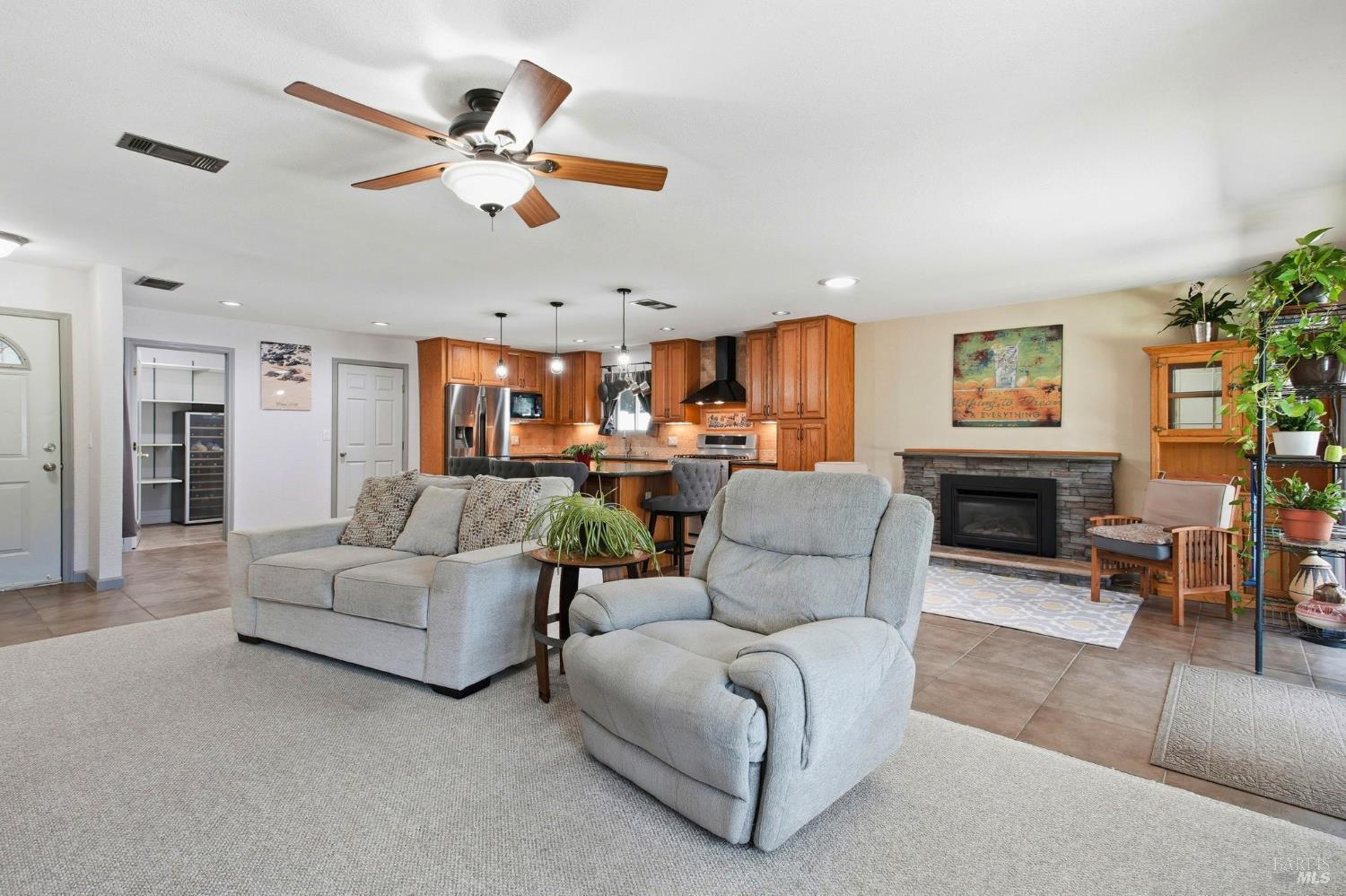 1120 Oxford Court
