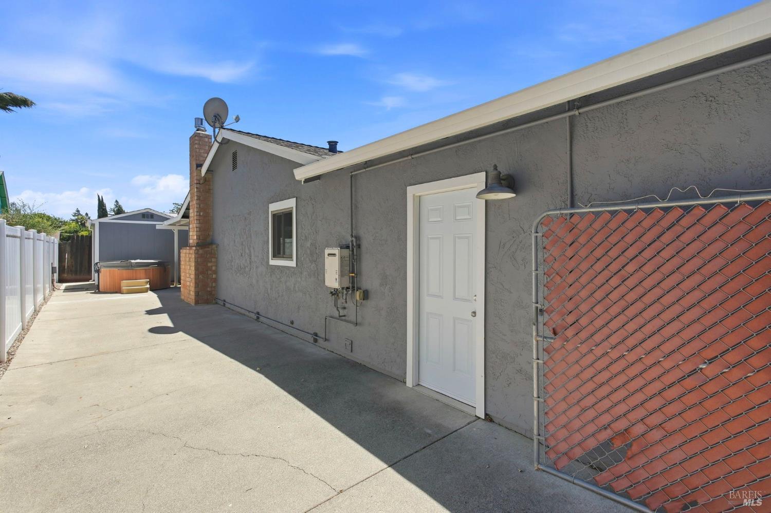 1120 Oxford Court