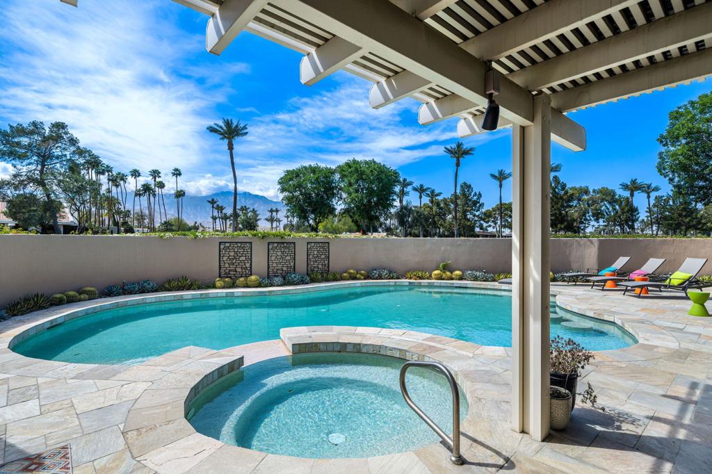 27 Stanford Drive Drive