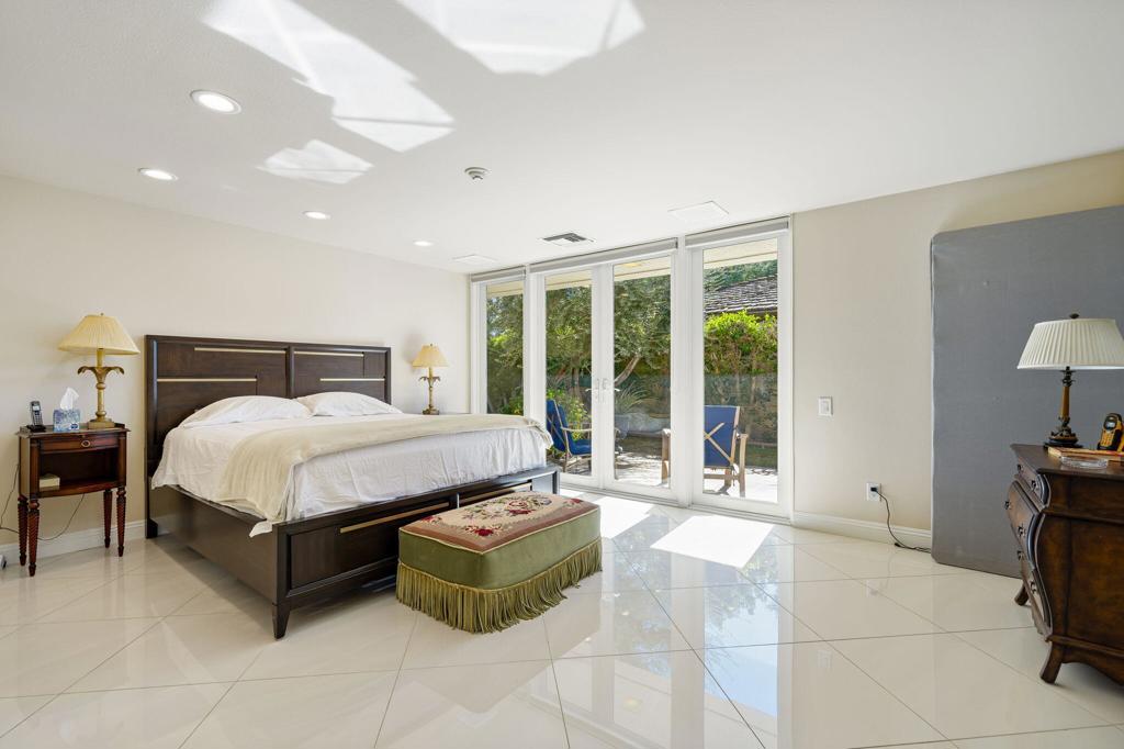 4 Dartmouth Drive