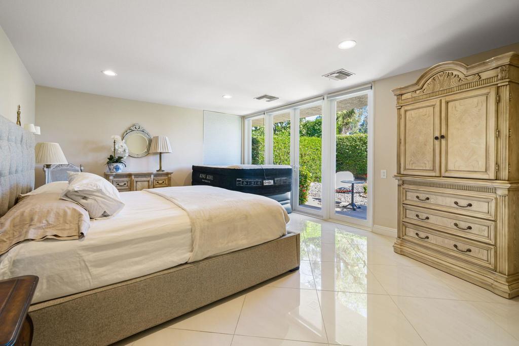 4 Dartmouth Drive
