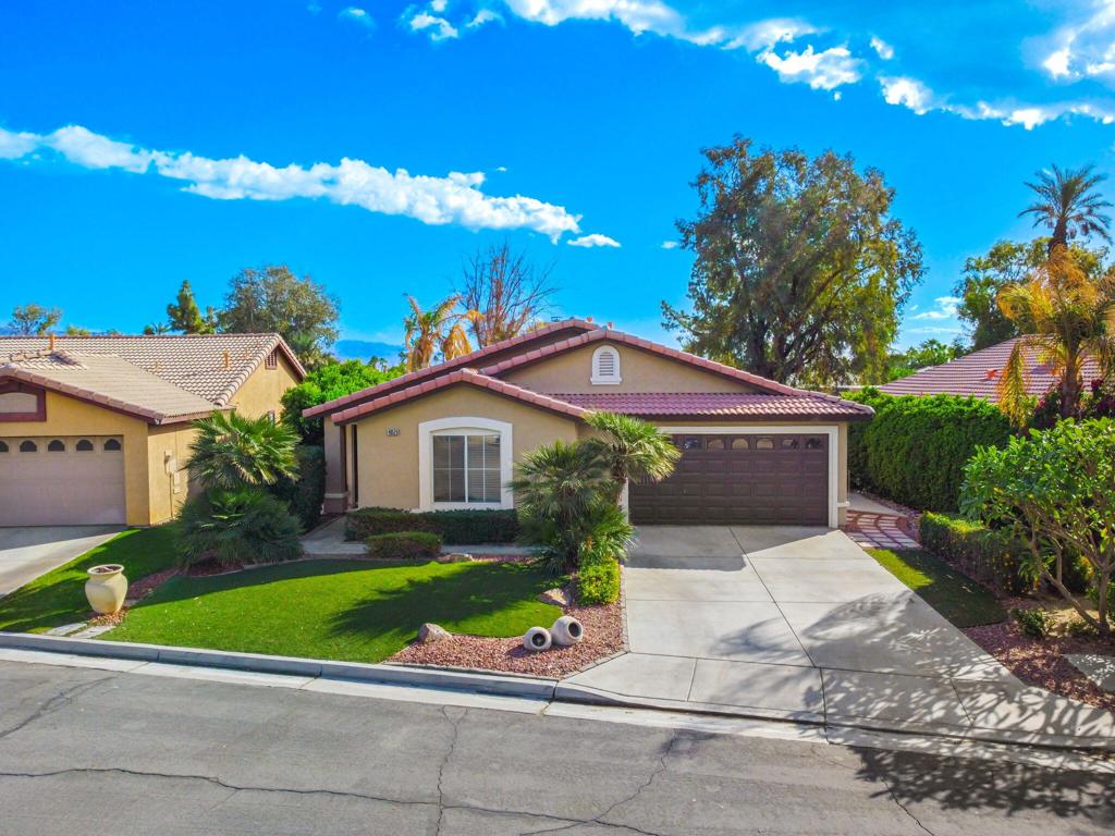 49520 Lincoln Drive