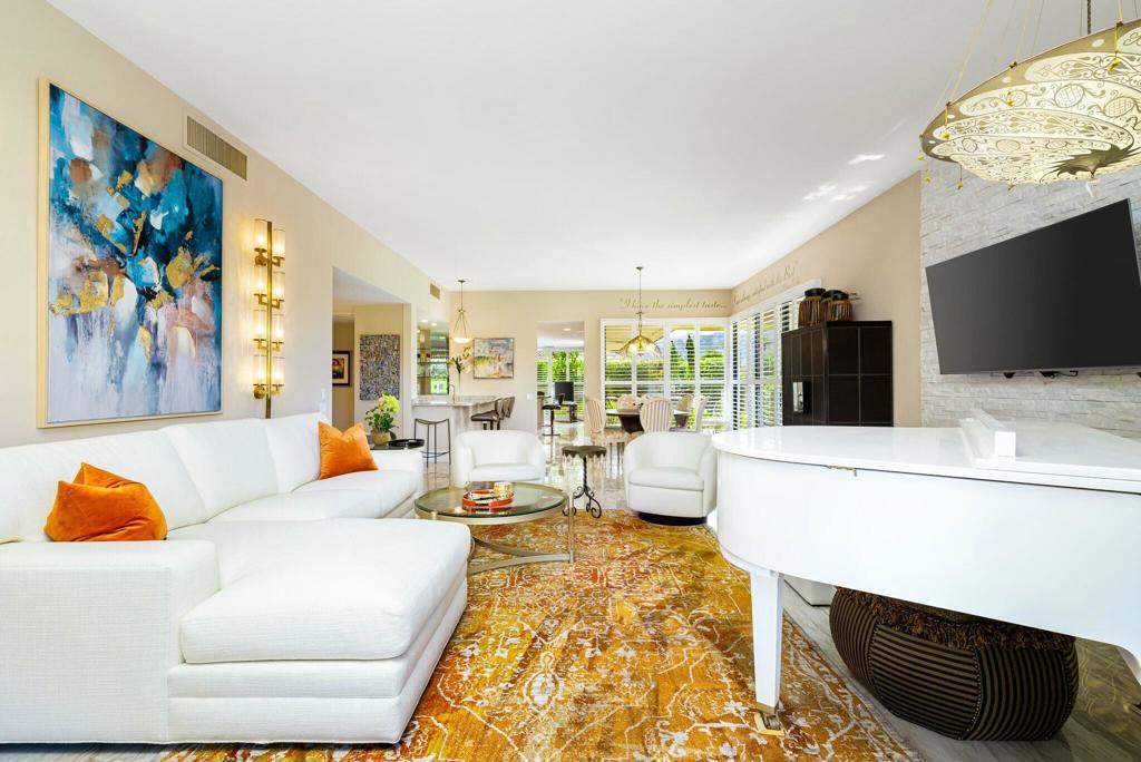 1 Briarcliff Court