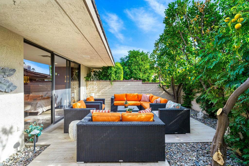 1 Briarcliff Court