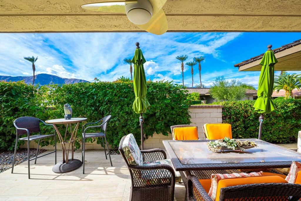 1 Briarcliff Court