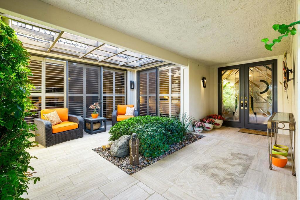 1 Briarcliff Court