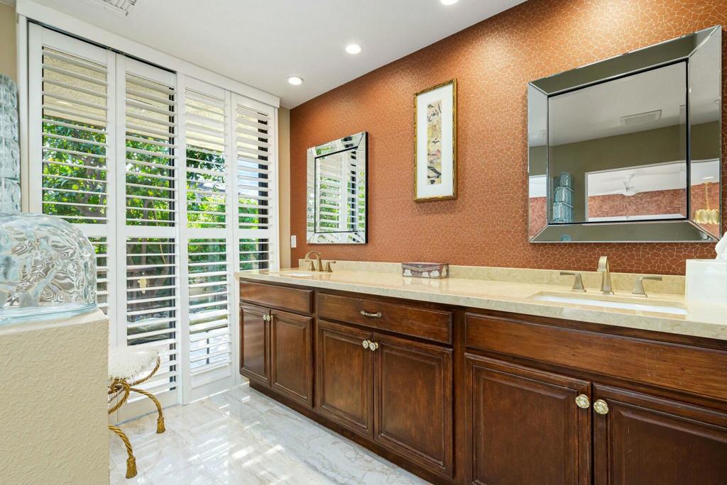 1 Briarcliff Court