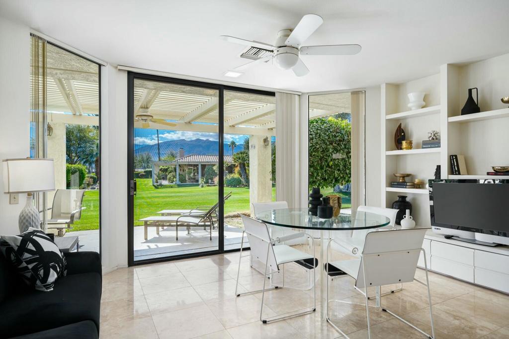 8 Stanford Drive