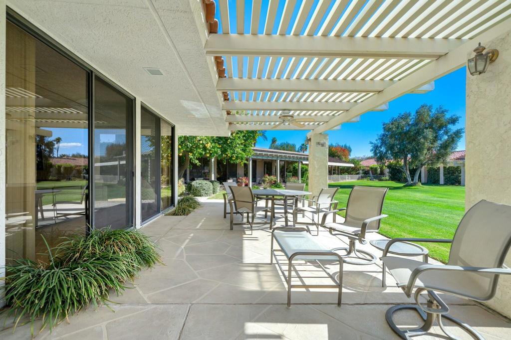 8 Stanford Drive