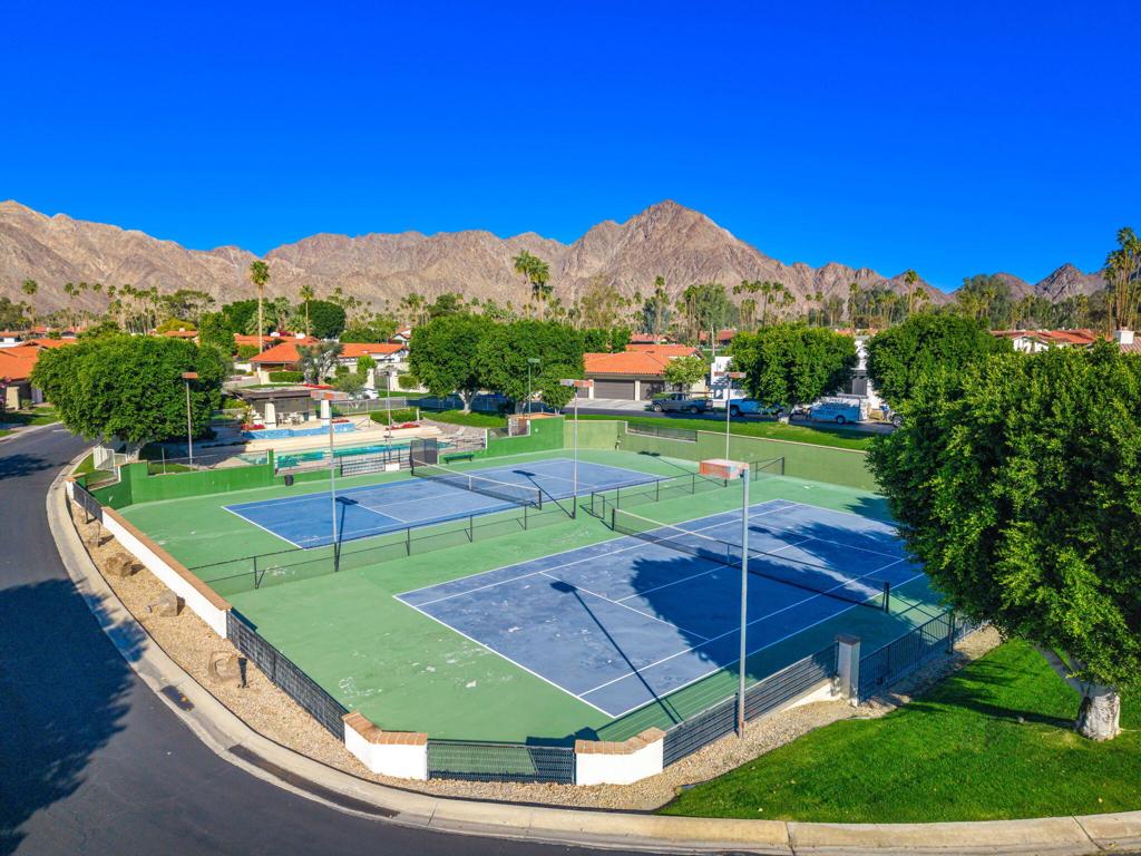 49470 Avila Drive