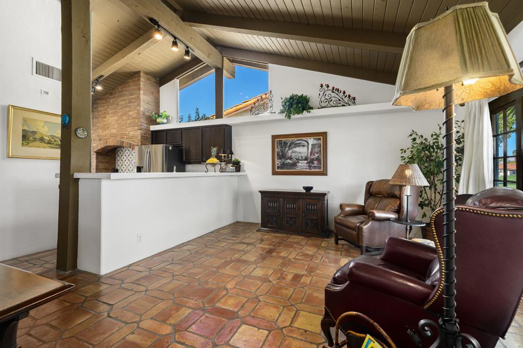 49470 Avila Drive